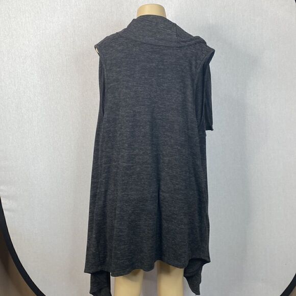 Women’s In Love Sleeveless Cardigan. Dark Grey Slightly Heathered. Size 1X. - Picture 3 of 6
